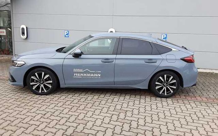 Honda Civic e: HEV 2.0 i-MMD Hybrid Elegance