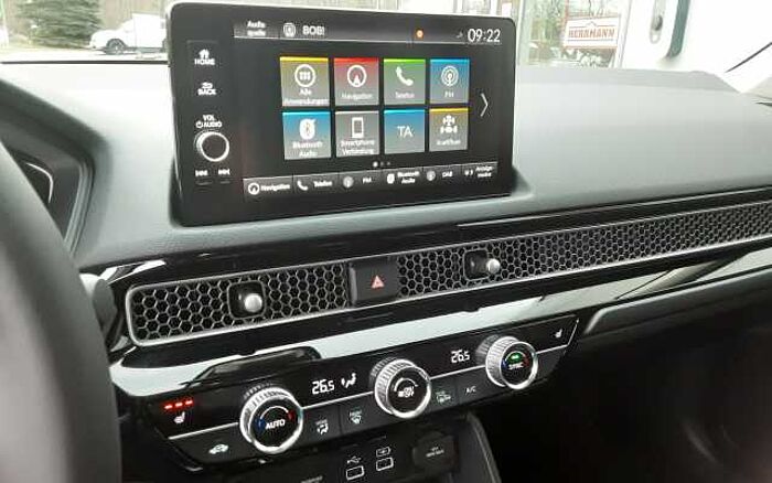 Honda Civic e: HEV 2.0 i-MMD Hybrid Elegance