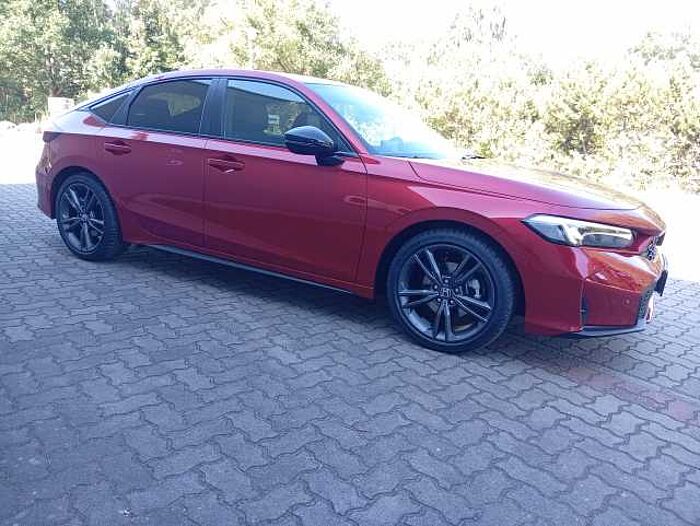 Honda Civic e: HEV 2.0 i-MMD Hybrid Sport